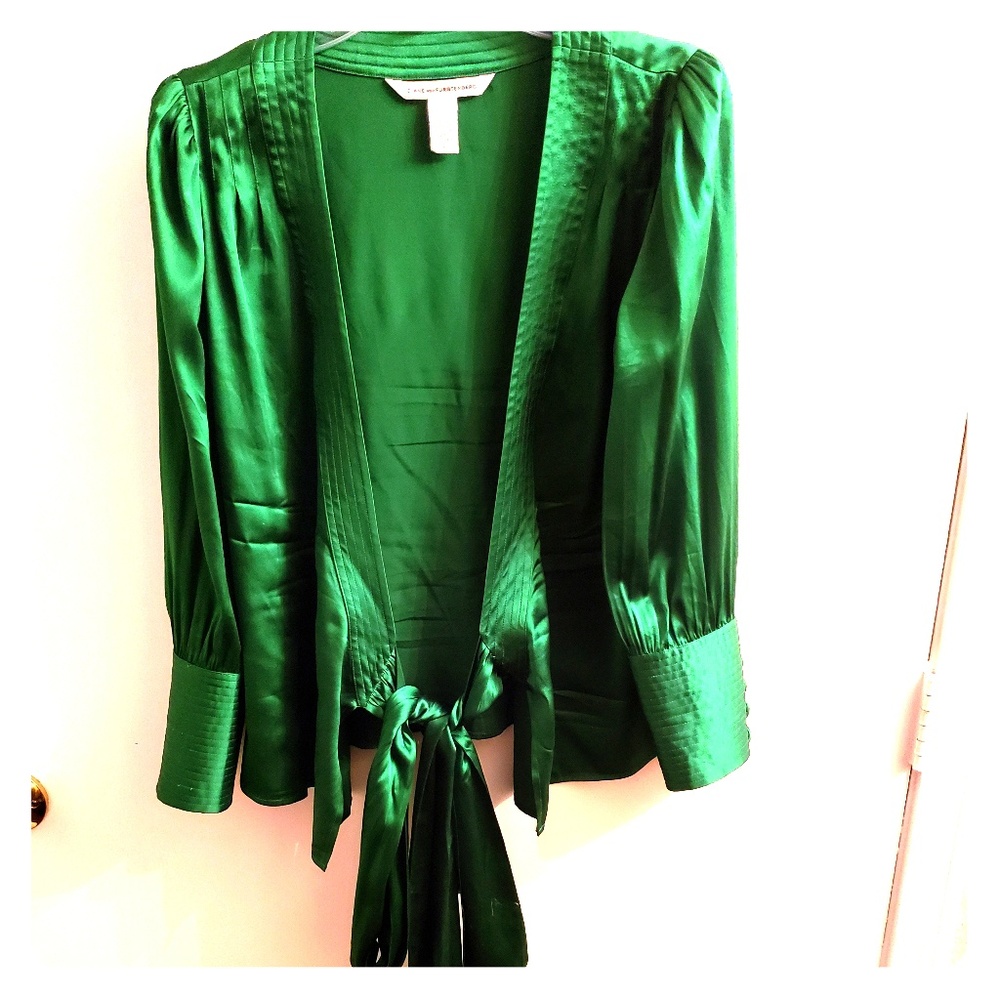 Gorgeous  Diane Von Furstenberg Emerald Silk